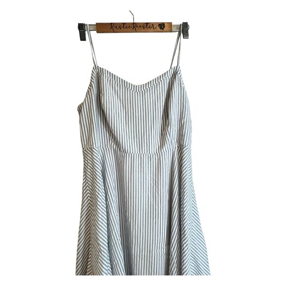 Old Navy Blue Chambray Striped Fit and Flare Cami Dress - Size Large - Picture 2 of 6